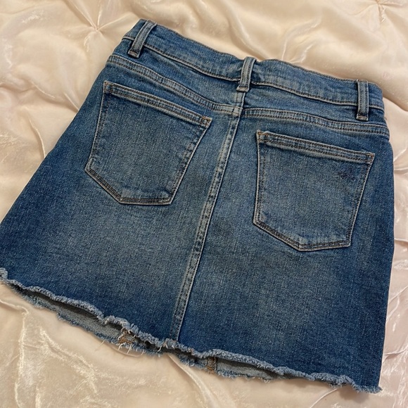 Best Jenny Mini Denim Skirt!!💙🦋 DL 1961 Performance Stretch! Size 10 - Picture 5 of 5